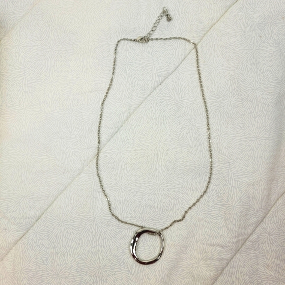 Silver chain necklace artsy contemporary removable "O" pendant with extender - Picture 4 of 4